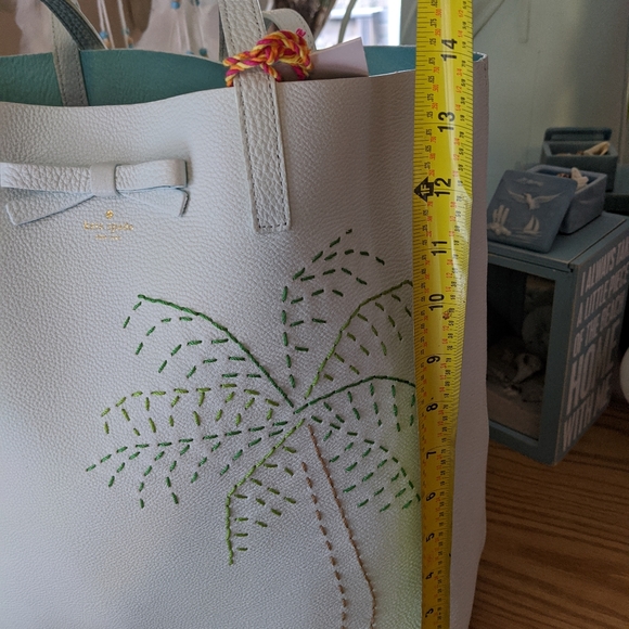Kate Spade tote - Picture 6 of 8